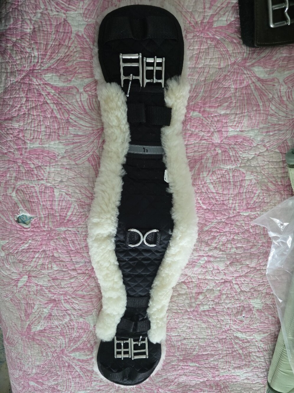 Horze Harleigh Sheepskin Dressage Girth  New 24"